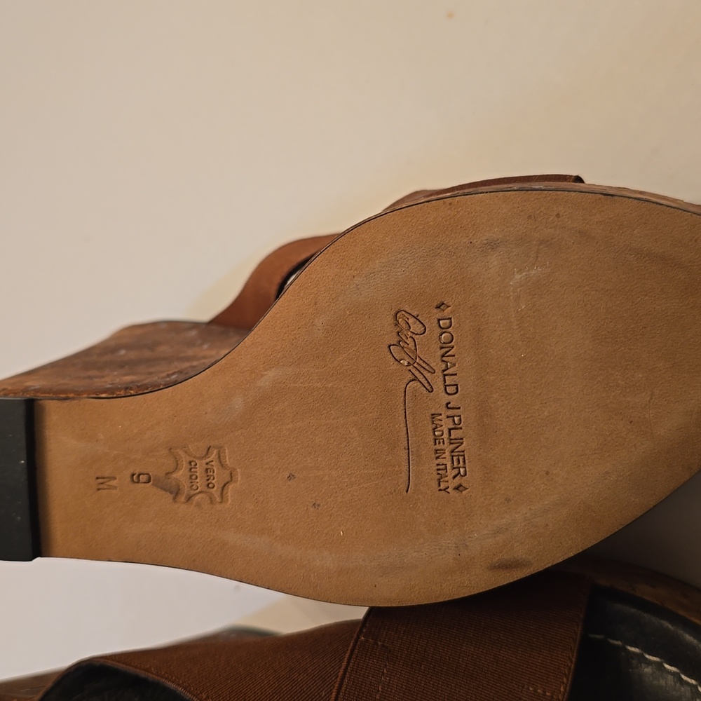 NWOT DONALD PLINER Platforms With Rust Brown Upper And Cork Heel.Sz9 $60 - Picture 3 of 7